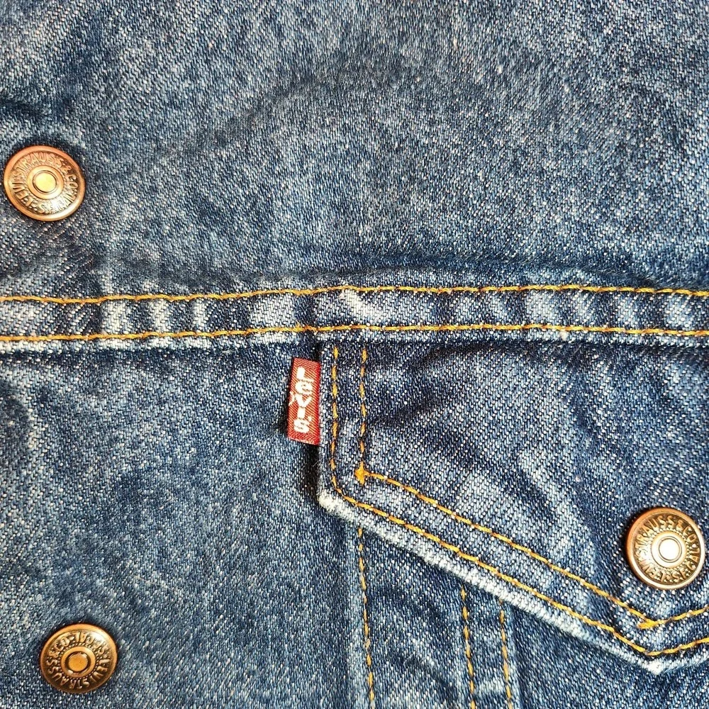 Vintage 80s Levi's Sherpa Lined Denim  Trucker Jacket  44R /L  Made In USA - EUC